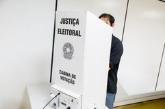Mudança provisória envolve 53 seções eleitorais em Manaus. Confira os novos endereços