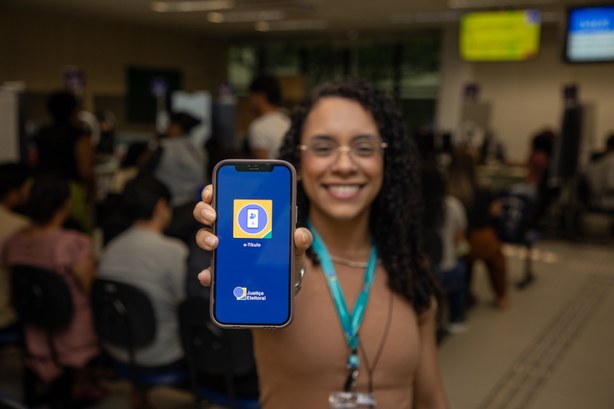 Aplicativo e-Título aproxima eleitor da Justiça Eleitoral e facilita acesso aos serviços