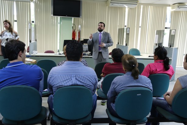 Começou hoje, 30.01, o treinamento para a biometria no interior Começou hoje, 30.01, o treinamento para a biometria no interior