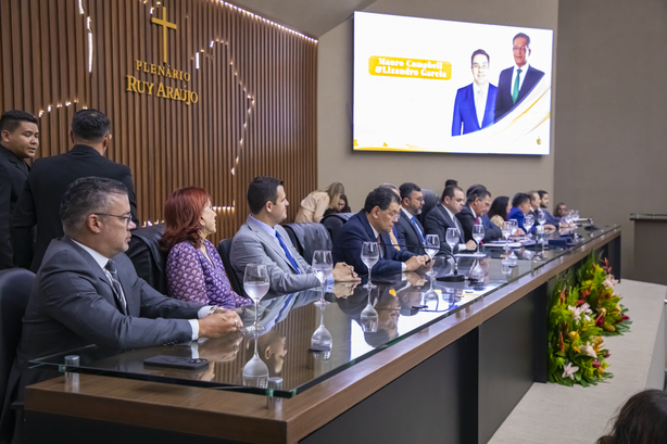 Corte Eleitoral participa de sessão especial de outorga da Medalha Ruy Araújo ao Ministro Mauro Campbell Sessão especial Aleam