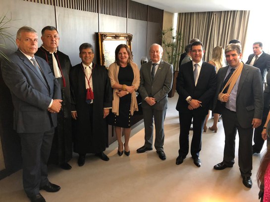 Desembargador João Simões prestigia a posse do Presidente do TRE-RJ Desembargador João Simões prestigia a posse do Presidente do TRE-RJ