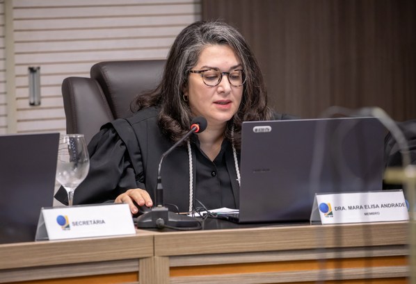 Dra Mara Elisa Sessão 24042025 Dra Mara Elisa Sessão 24042025