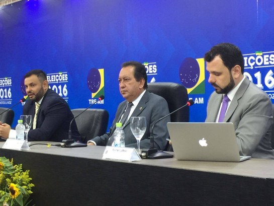 foto-balanço foto-balanço