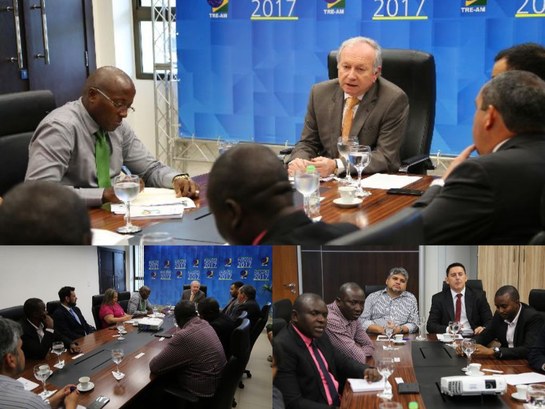 foto-comitiva foto-comitiva