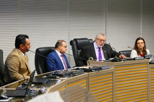 foto-portugues-jurídico-tre-am foto-portugues-jurídico-tre-am