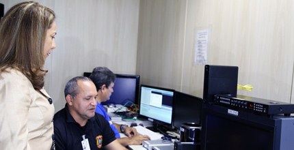 Instalação da sala de transmissão 2014 Instalação da sala de transmissão 2014