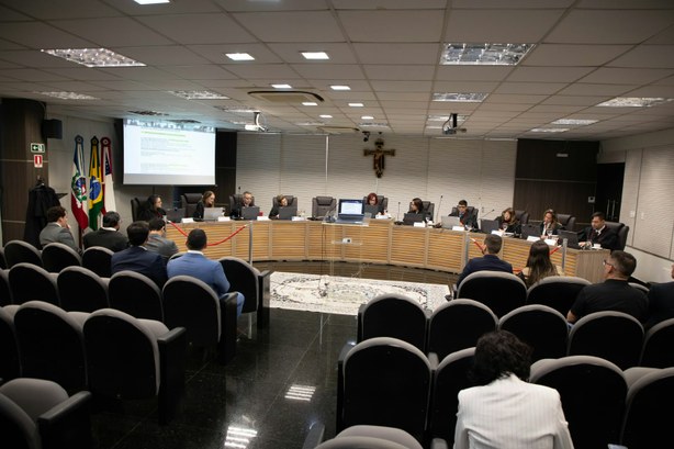 Entre as pautas discutidas no Pleno, nesta semana, esclarecem os limites da liberdade de expressão