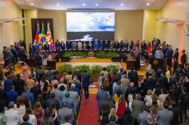 Presidente e vice do TRE-AM prestigiam recondução de Leda Mara Albuquerque (notícia) 1