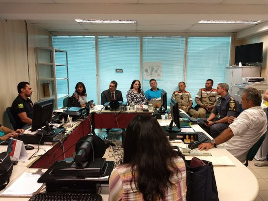 reunião-instituições