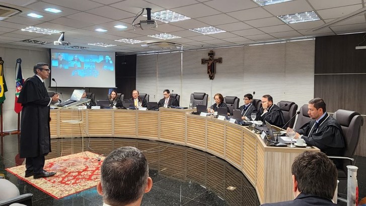 TRE-AM confirma sentença que cassou o diploma de vereador de Presidente Figueiredo por fraude à cota de gênero TRE-AM confirma sentença que cassou o diploma de vereador de Presidente Figueiredo por fraude à ...