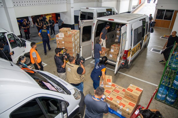 Planejamento do tribunal engloba embarque escalonado em três grupos, frota de 58 veículos e esqu...