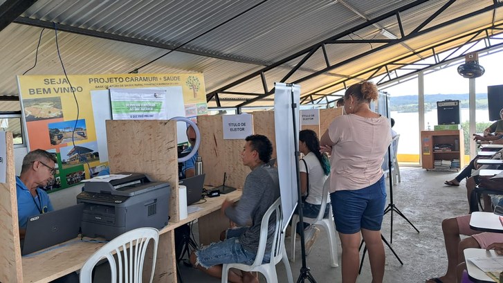 TRE-AM oferece serviços eleitorais em área rural de Manaus Atendimento na Comunidade de Caramuri