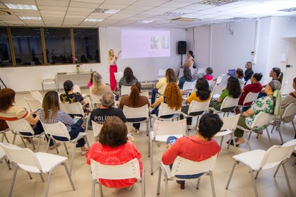 TRE-AM promove roda de conversa sobre prevenção ao câncer de mama e saúde da mulher