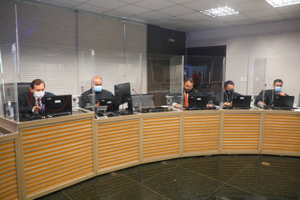 TRE-AM realizou primeira Sessão híbrida Sessão de hoje, 10.08, marca o início da volta gradual da Corte Eleitoral ao trabalho presencial