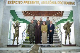 Comitiva do TRE-AM e TJAM visita Comando Militar da Amazônia em ano de celebração dos 70 anos da...