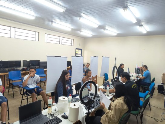Serviços eleitorais chegam aos moradores no distrito de Santo Antônio do Matupi, em Manicoré Serviços eleitorais chegam aos moradores no distrito de Santo Antônio do Matupi, em Manicoré