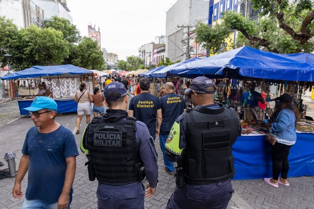 TRE-AM fiscaliza propaganda eleitoral em Manaus e corrige irregularidades durante ações do fim d...
