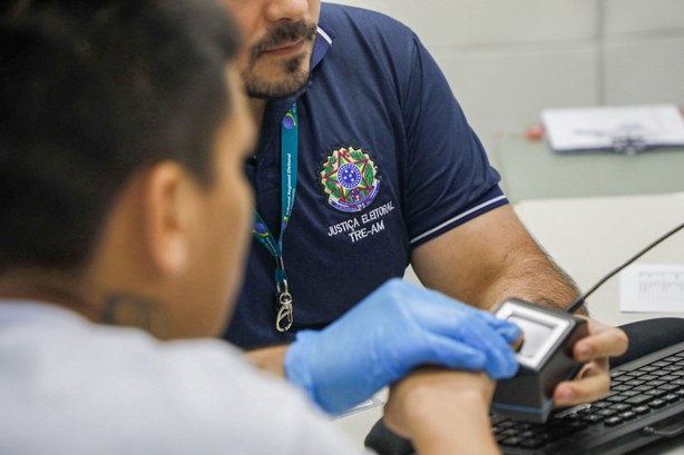 TRE-AM realiza atendimento eleitoral a jovens do Centro Socioeducativo Dagmar Feitoza TRE-AM realiza atendimento eleitoral a jovens do Centro Socioeducativo Dagmar Feitoza